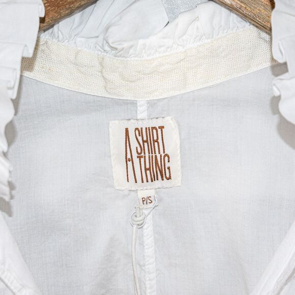 A SHIRT THING Penelope Cabo Shirt ruffle neck in white iceberg Women's Sz P S - Picture 2 of 11